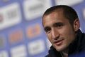 Chiellini absen bela...