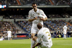 Duo Real Madrid tantang...