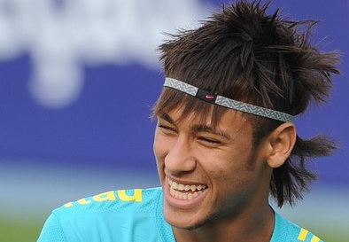 Neymar enggan beranjak...