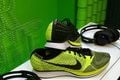 Nike Flyknit, sepatu...