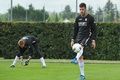 Viviano resmi berkostum...