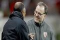 Martinez dijual, Bielsa...