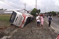 Terot lepas, bus pemudik...