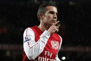 Gabung MU, Persie tunggu...