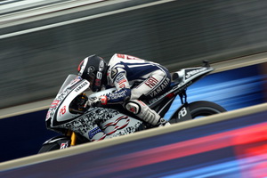 Lorenzo yakin taklukan...