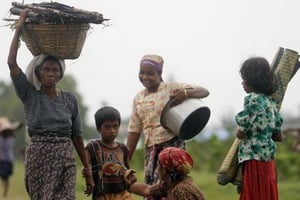 Myanmar bentuk komisi...
