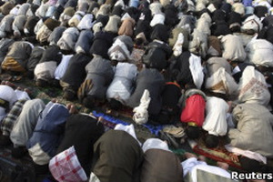 7 tewas saat shalat...