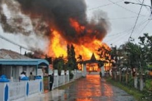 Sampang mencekam, 2...
