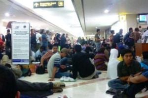 Arus balik via bandara...