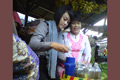 Ultah, Polwan Jual Jamu...