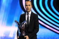 Iniesta: Penghargaan...