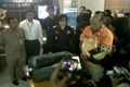 Penumpang AirAsia bawa...