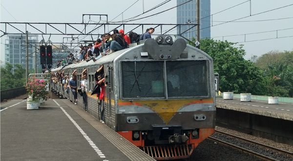 Kenaikan tarif KRL tak...