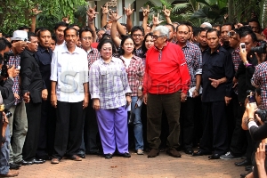 PDIP harus mulai cari...
