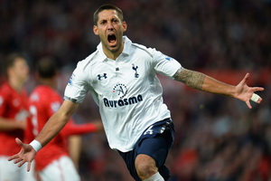 Spurs petik poin penuh...