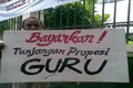Tunjangan untuk guru...