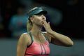 Sharapova melaju ke...