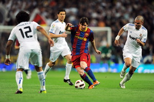 El Clasico berlangsung,...