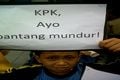 Ratusan siswa SD demo...