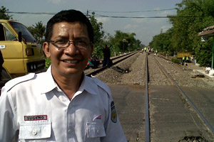 Kereta yang melintas...