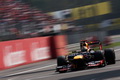 Vettel taklukan sesi...