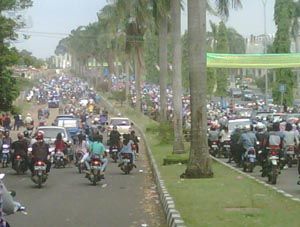 Blokir Tol Jagorawi,...