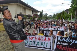 Minta bebaskan rekannya,...