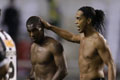 Ronaldinho lolos dari...
