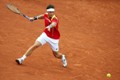 Ferrer pimpin Spanyol...