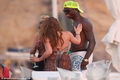 Hebat, Balotelli berhenti...