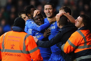Gol telat Moses selamatkan...