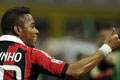 Santos ingin bawa pulang...