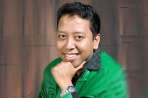 Pejabat pertontonkan...