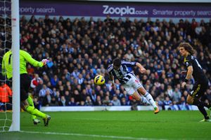 Shane Long hantar West...