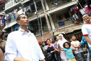 Jokowi janji bangun...