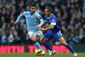 Everton tahan imbang...
