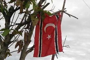 Sejumlah bendera GAM...