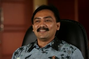 Menteri jadi tersangka...