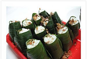 Usai sarapan nasi uduk,...