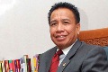 Agar tak direcoki, pengganti...