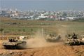 Tank Israel terobos...