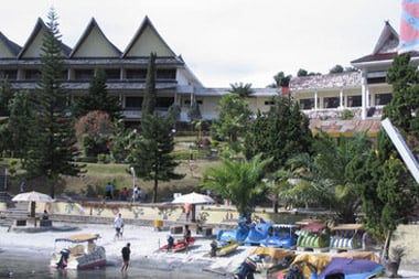 Hunian hotel berbintang...