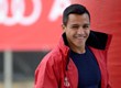 Agen: Alexis bertahan...