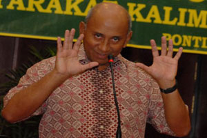 Hilangkan ambisi incar...