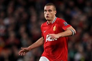 Vidic buka peluang bermain...