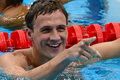 Lochte memborong enam...