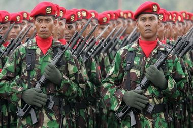 Perayaan Natal di Kota...