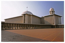Jemaat Katedral boleh...