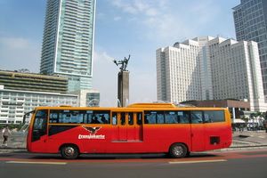 Malam tahun baru, Transjakarta...