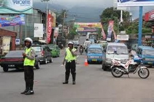 Tahun baru, jalur Puncak...